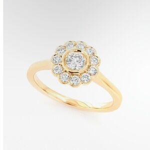 Elegant Gold and Silver Floral Ring